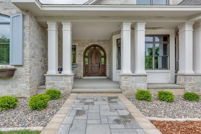 Stone driveway circular house houses exterior front shaped brick ideas homes light drive garage landscaping siding types brown flagstone white