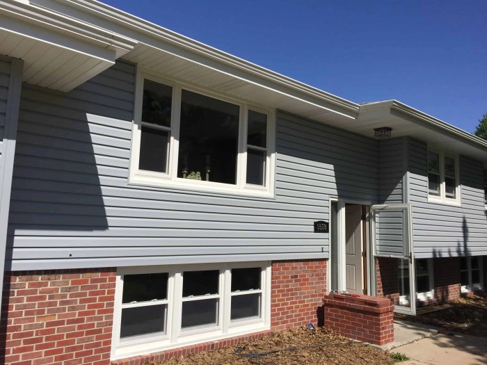 Mastic vinyl siding