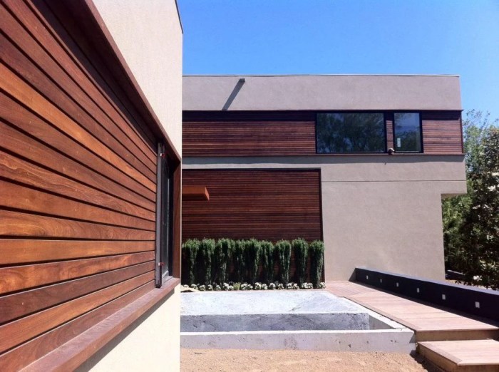 Ipe wood siding