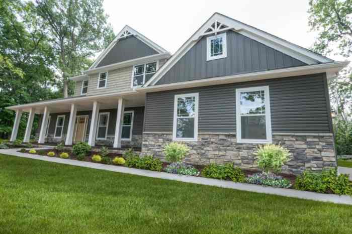 Stone look vinyl siding