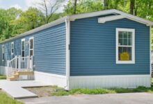 Siding skirting replacing homeowner