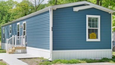 Siding skirting replacing homeowner