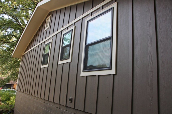 Hardie board vertical siding